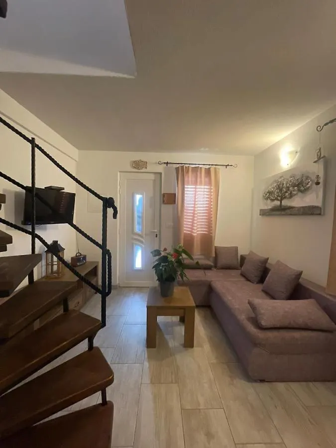 Studio Apartment Dona Trogir