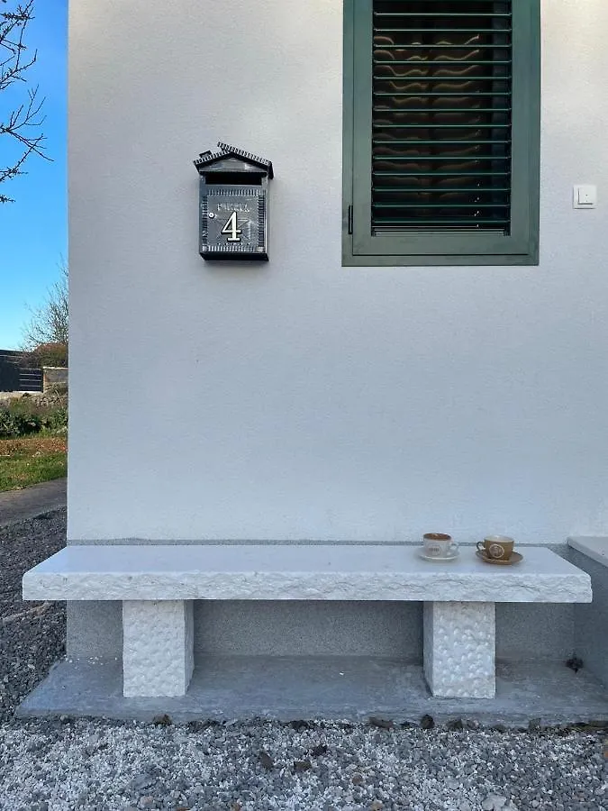 Studio Apartment Dona Trogir Croatia