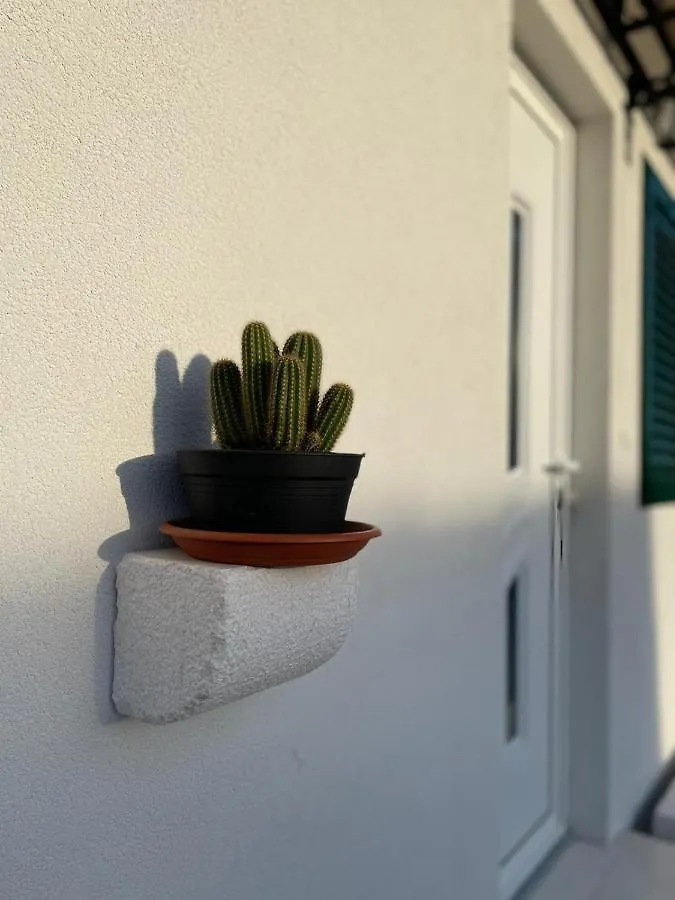 Studio Apartment Dona Trogir