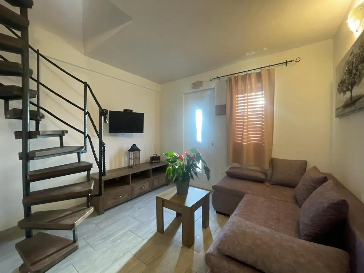 Studio Apartment Dona Trogir