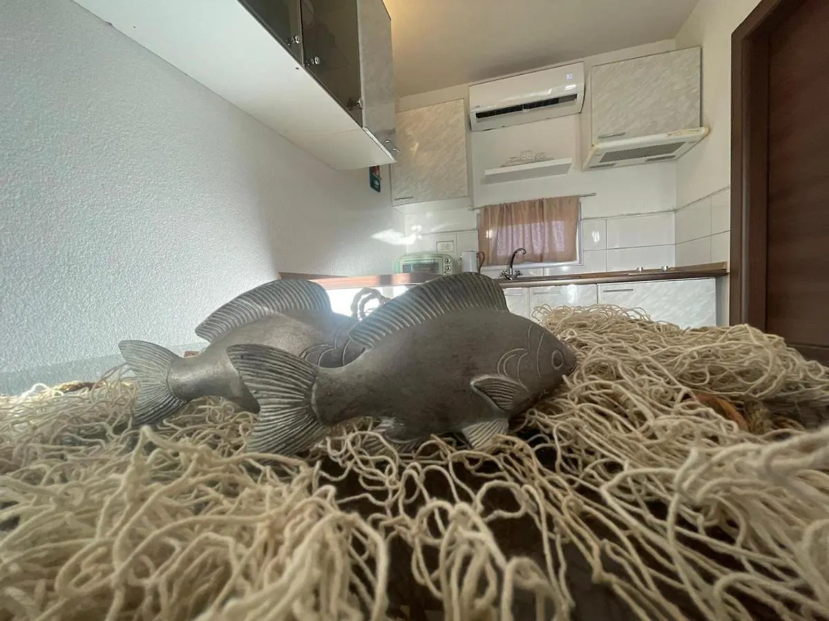 Studio Apartment Dona Trogir 0*,