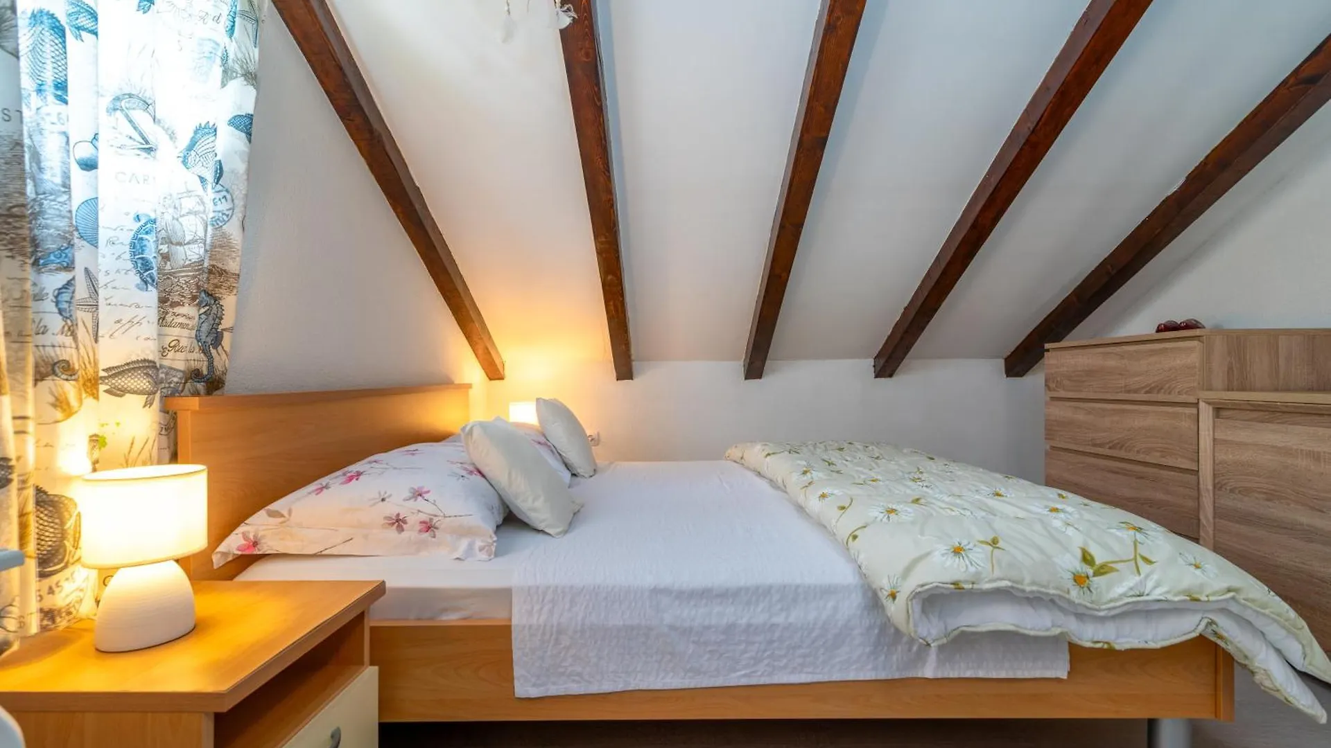 Studio Apartment Dona Traù Croazia
