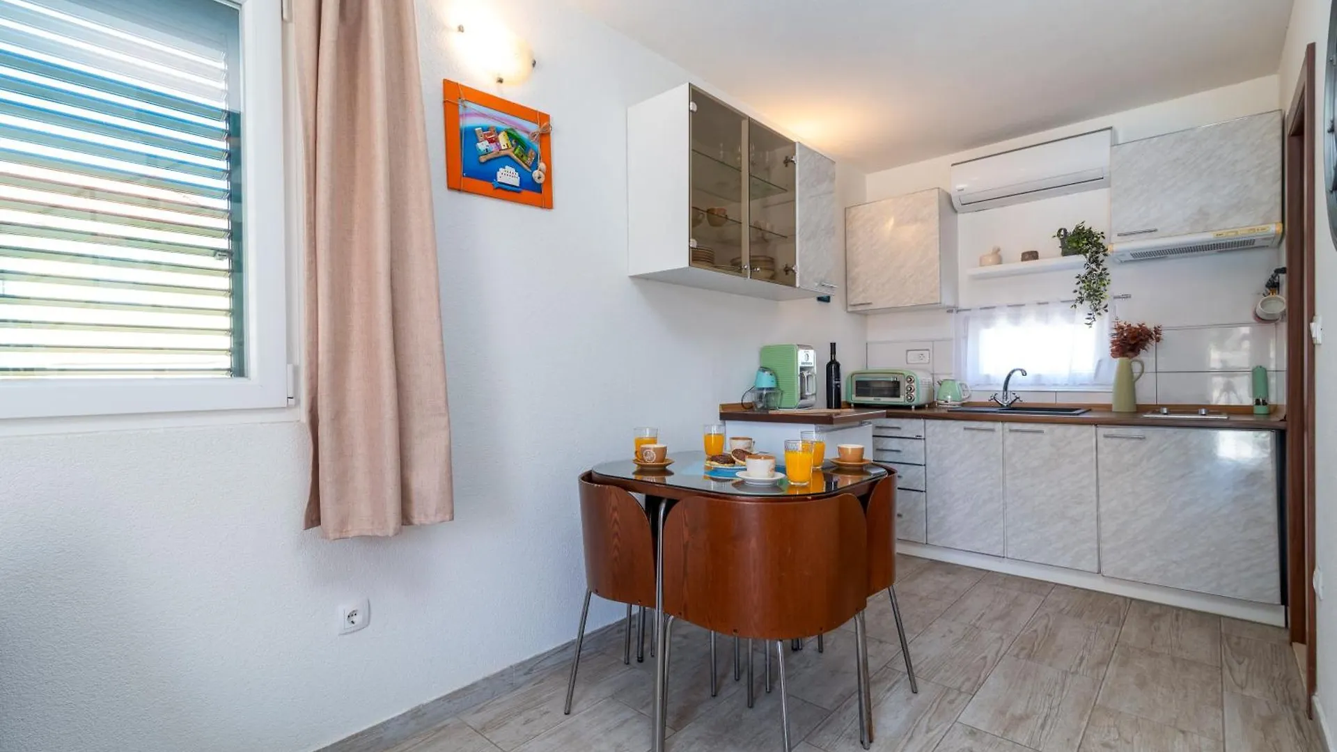 Studio Apartment Dona 0*, Trogir Croatia