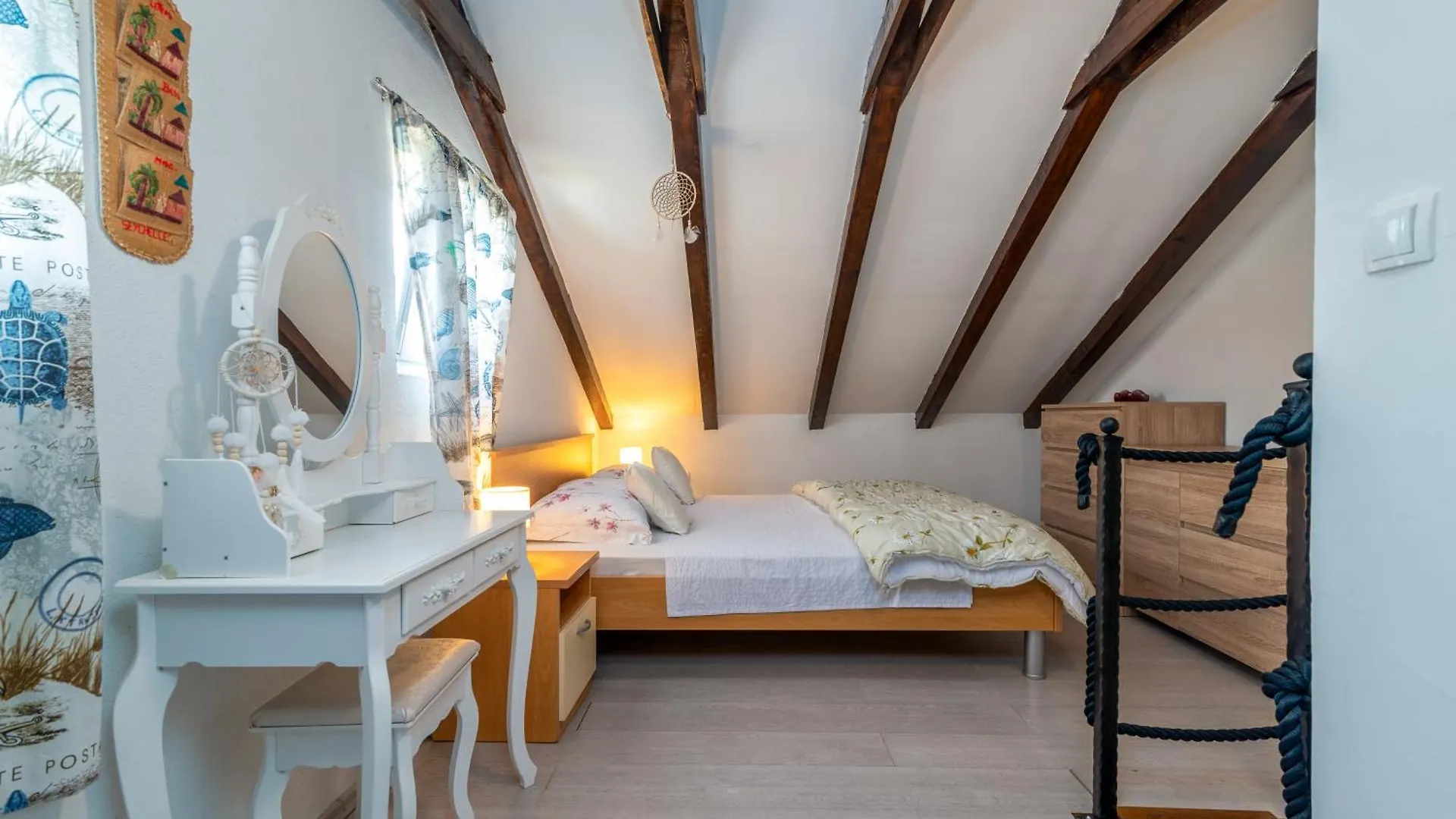 Studio Apartment Dona 0*, Trogir
