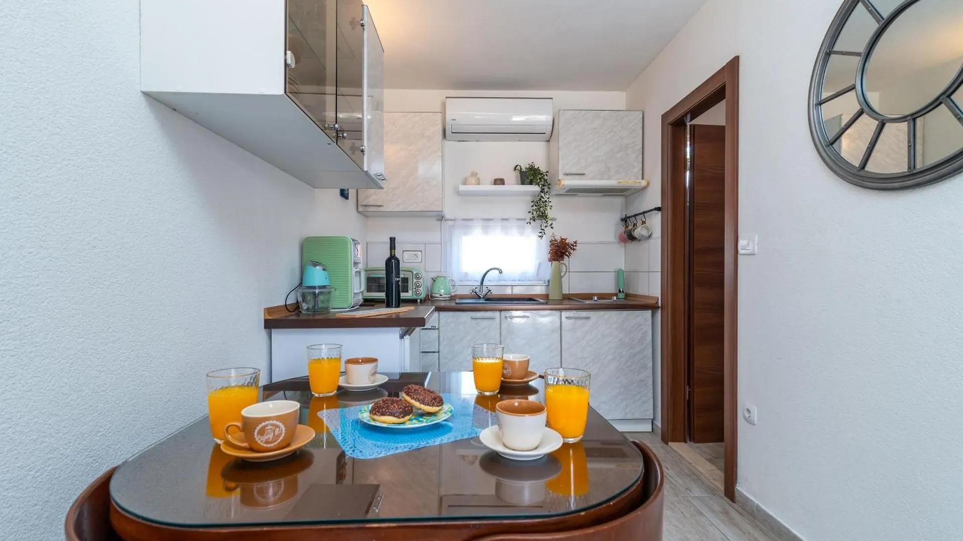 Studio Apartment Dona Traù