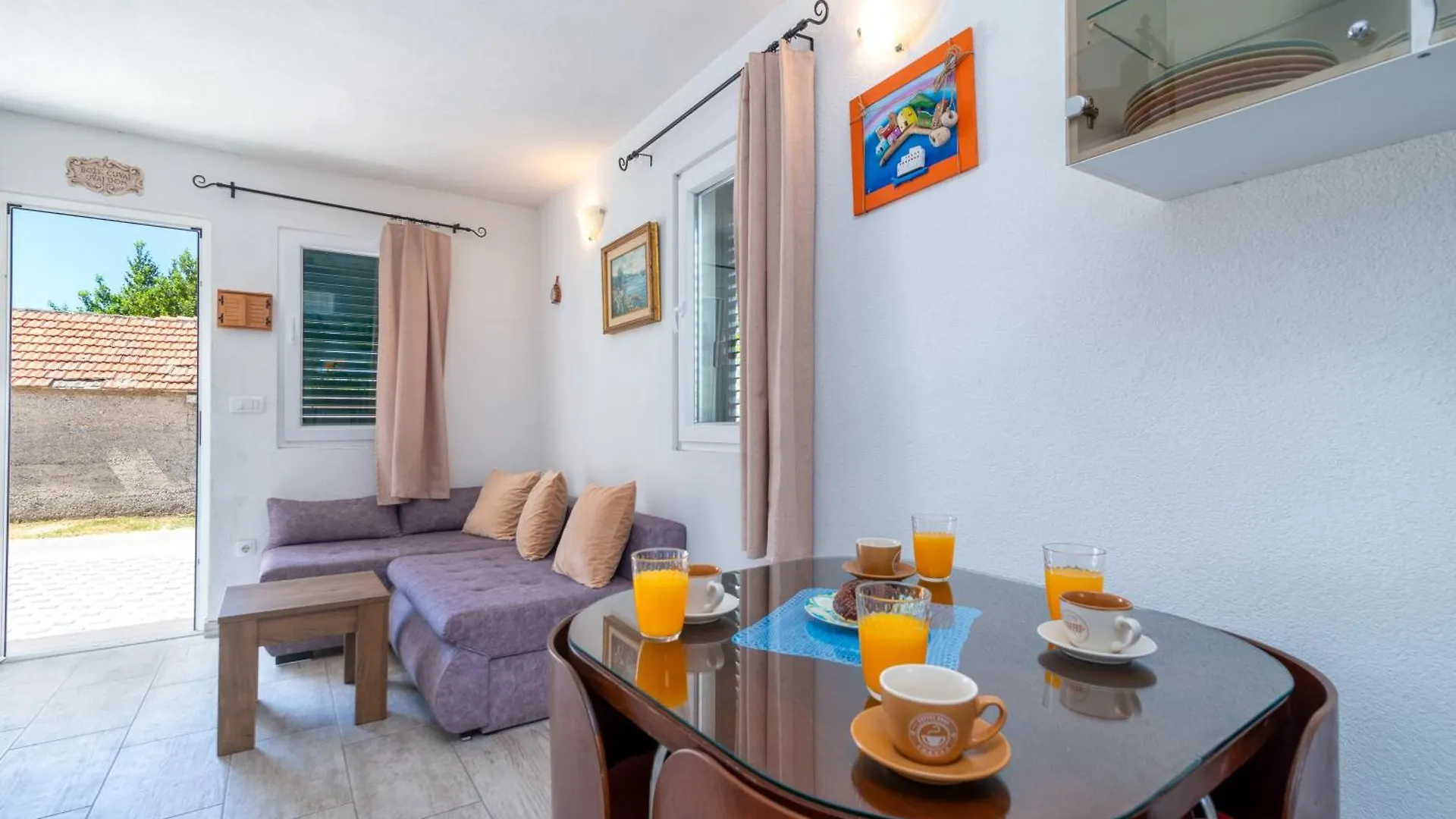 Studio Apartment Dona